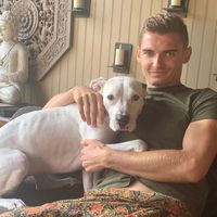 Nicola Dan Maries's Photo