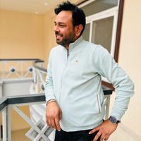 Achal Gupta的照片