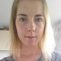 Simone Sachternaam's Photo