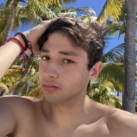 Cesar Camacho的照片