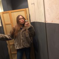 Hande Işıklı的照片