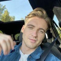 Andrey Kondratyuk的照片