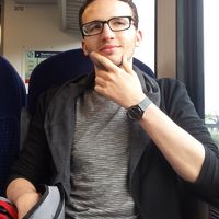 Maksym Piekart的照片