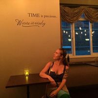 Emma Lockhart's Photo