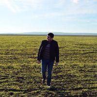 Ramazi Razmadze的照片