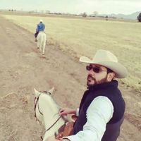 Paco Valverde的照片