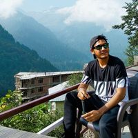 Kaustub Jadhav的照片