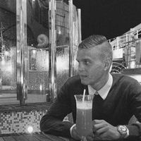 Tobias Tweedy的照片