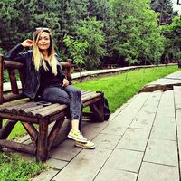 Menekşe Akblt's Photo