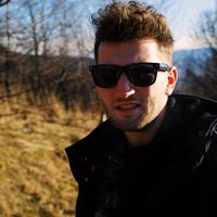 Karol Mroczkowski的照片