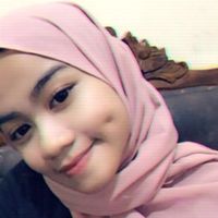 camelia nida的照片