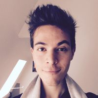 Guillaume Medioni的照片