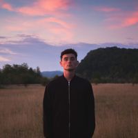 Roland Mishko的照片