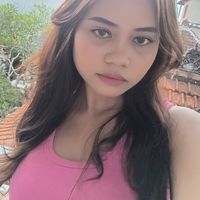 Linda Komala Sari's Photo