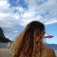 Danielle De Azevedo的照片