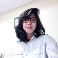 Intan Prawesti's Photo