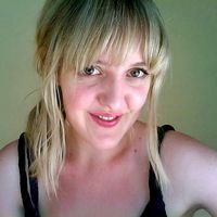 Claire Marshall的照片