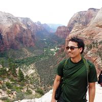 Aaron Williams的照片