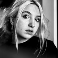 Lili Bulcsu的照片