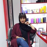 parvaneh mostafavi的照片