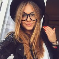 Nadya Kuleshova的照片