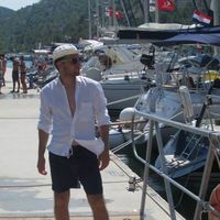 Alberio Menna的照片