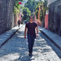 Karlos Nape的照片