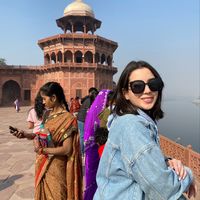 Romina Iravay's Photo