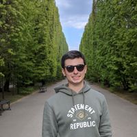 Andrey Voronov的照片