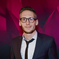 Karel Raudmann的照片