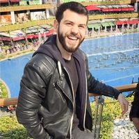 Uğur Bakan的照片