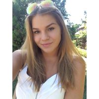 Beáta Szutor的照片