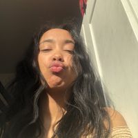 Lea Mibrathu的照片