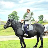 Fotos de Aniruddhsinh Jadeja