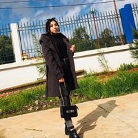 Rajafellah Lyna的照片