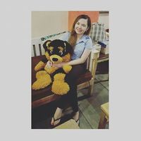 Fotos von Nelly Niest April Jamora