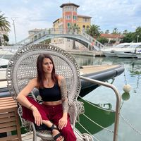 Rebecca Puri-Jobi's Photo