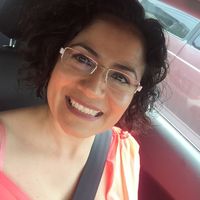 Lizbeth Tovar Santana's Photo