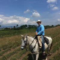 Pierre de Broissia的照片