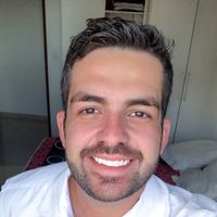 Fabricio Taglietti Sales的照片