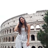 Özge Öztürk的照片