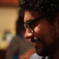 Roberto Morales的照片