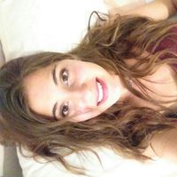 Camila Bellone's Photo