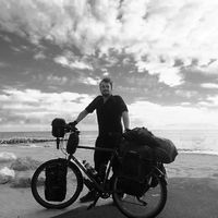 Morgan Hale的照片