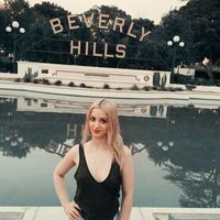 Özge Aslanovič的照片