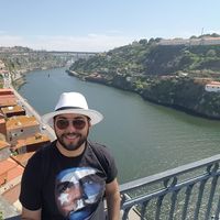 Alaeddine Boubaker的照片