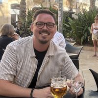 Erik Kondrc的照片