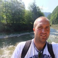 Attila Rajsli的照片