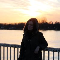 Mariana Santos's Photo