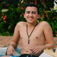 Axel Hernandez Benavides的照片